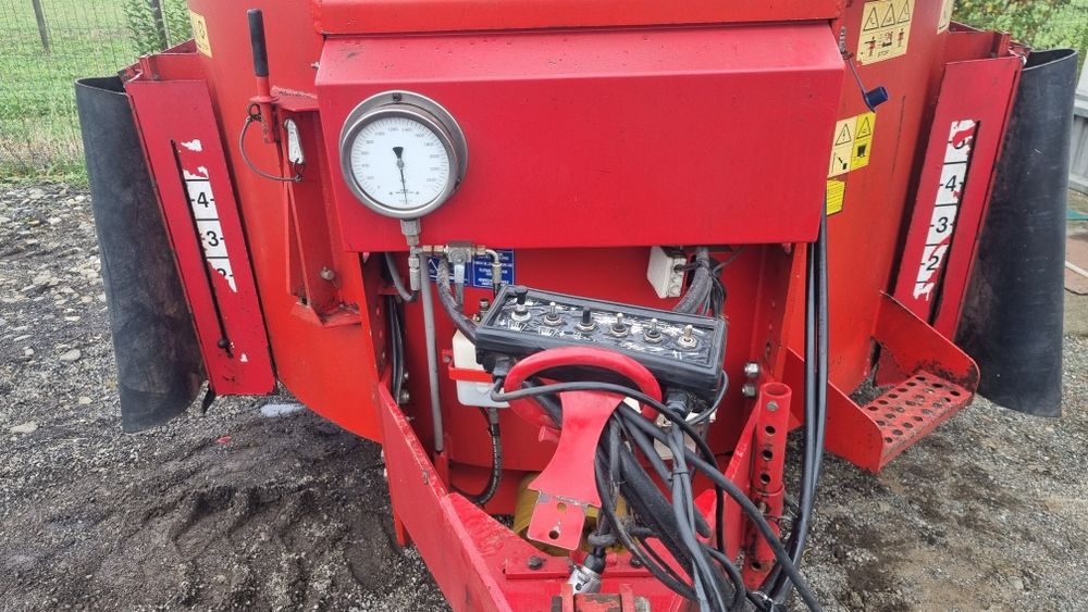 Trioliet Gigant 500 bugatarie furajera , remorca tehnologica !