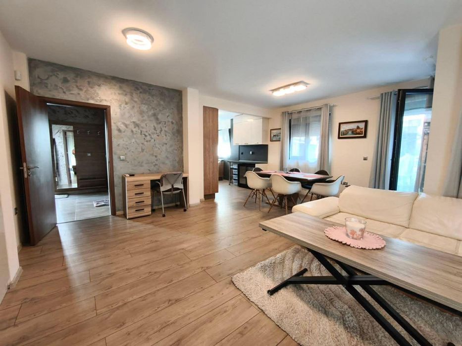 Къща, под наем, кв. Сарафово