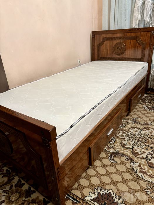 Продается кровать односпальная