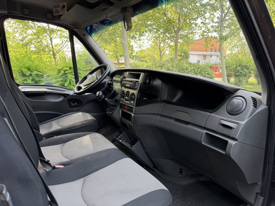 Duba iveco daily 3.5t lunga 3 panouri pregatita vulcanizare mobila