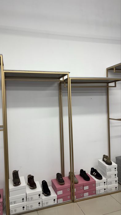 Продам стойки для одежды