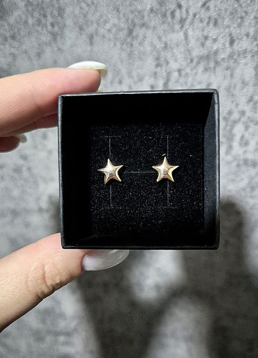 Продам золотые серьги НОВЫЕ