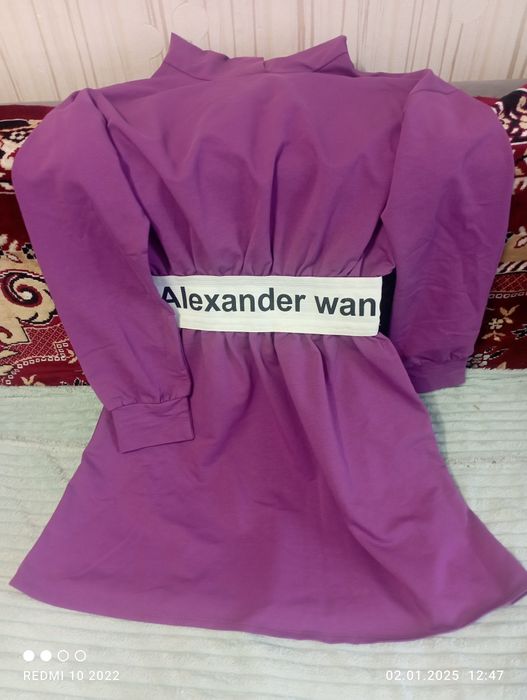 Платье продам  красивое