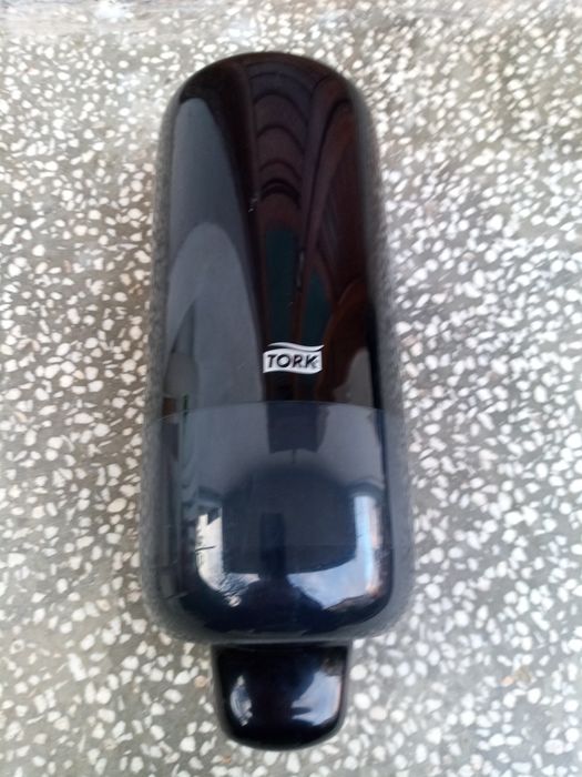 Dispenser gel de dus/sapun