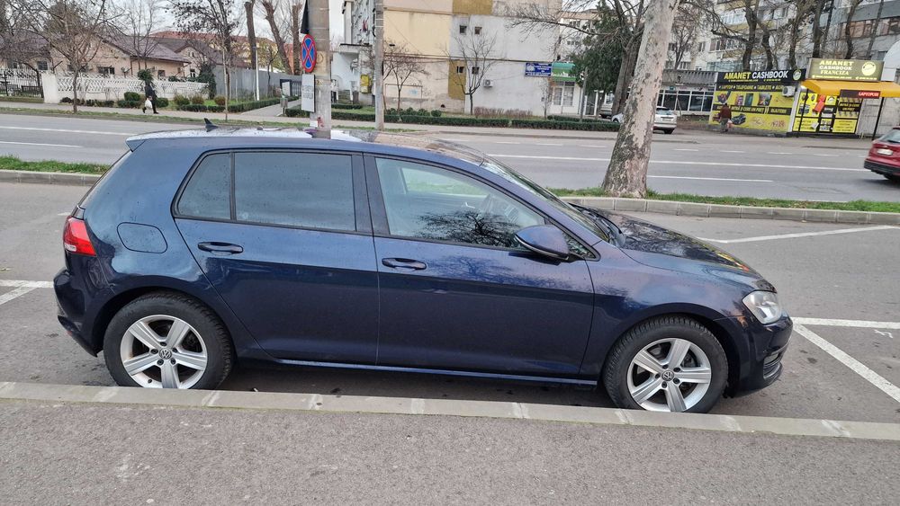 Volkswagen Golf VII