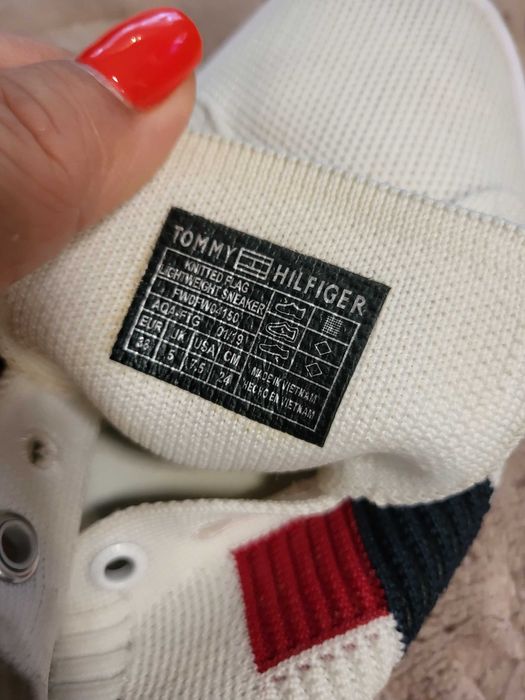 Tenesi Tommy Hilfiger, 38, sneakers albi dama