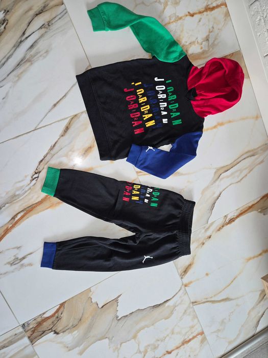 NIKE Jordan 'Детски анцунг 104р-р  4 годишно момче