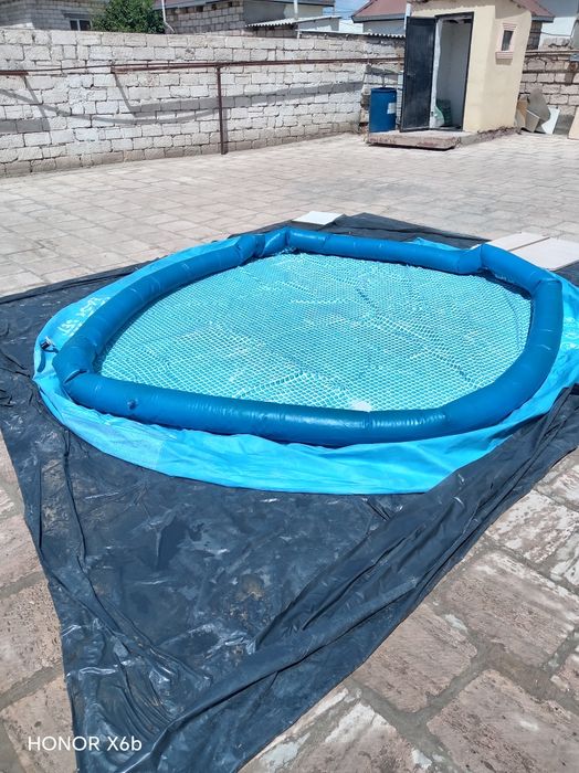 Продам Бассейн Intex