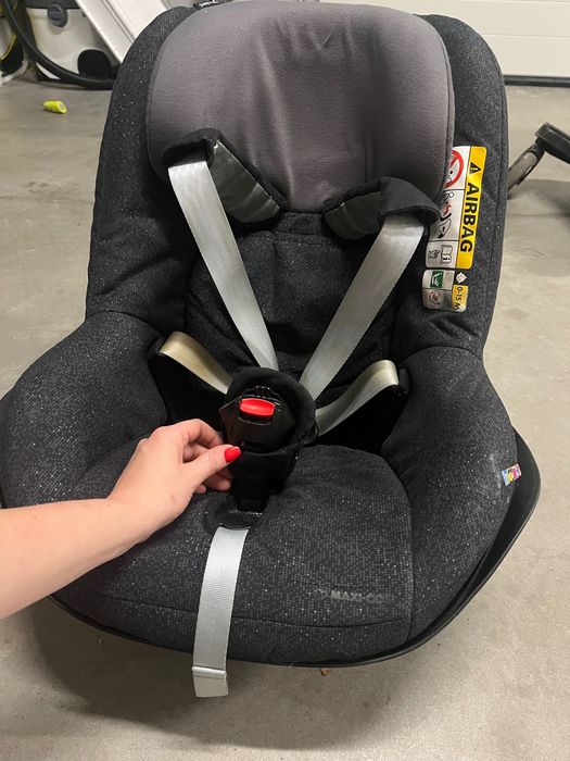 MAXI-COSI База ISOFIX familyfix и столче Pearl