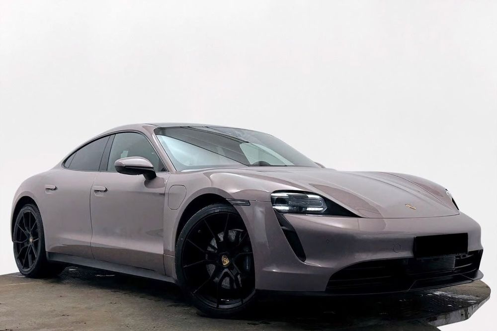 Porsche Taycan Performance Battery Plus - Pano - Memory - Winter Plus - Surround View