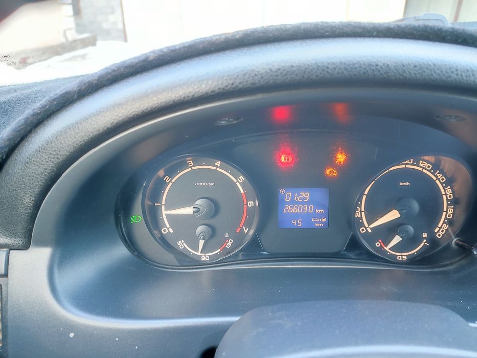 Продам приору универсал