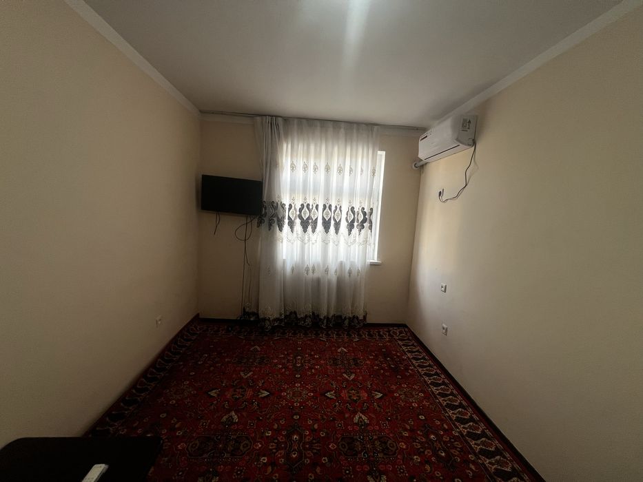 Buxoro 6 mikr Oasis market 2x kv barcha sharoitlari bor