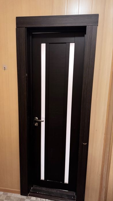 Межкомнатный дверь