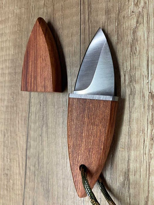 Мини нож-ключодържател с Японски дизайн и дървена кания / Нож за врат