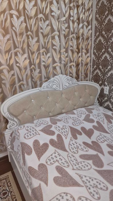 Кровать 160*200 см. в отличном состоянии