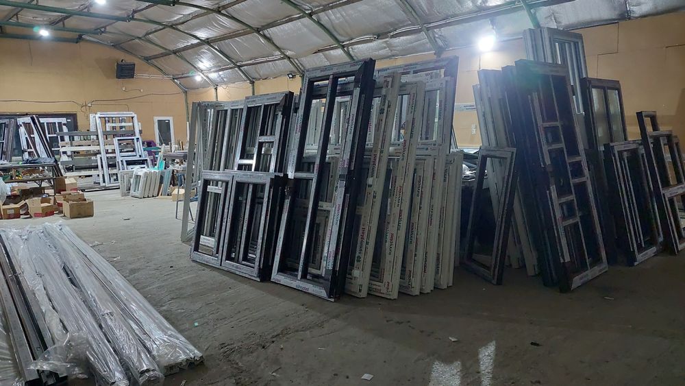 Tâmplărie PVC cu geam termopan