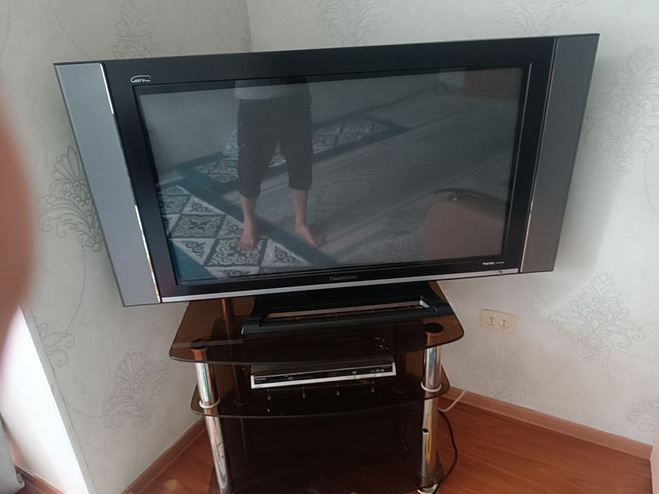 Продам телевизор