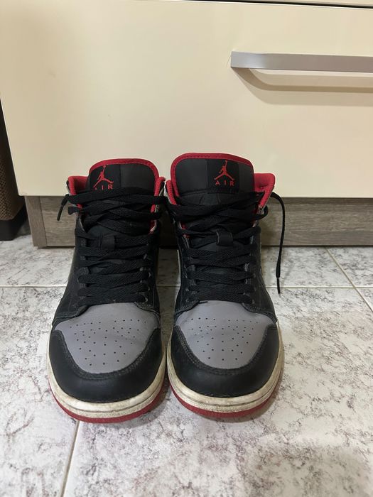 Обувки Nike Jordan 1 Mid