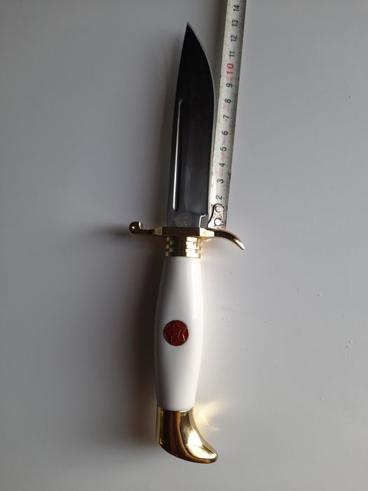 Руски нож и Автоматична ножка Нова