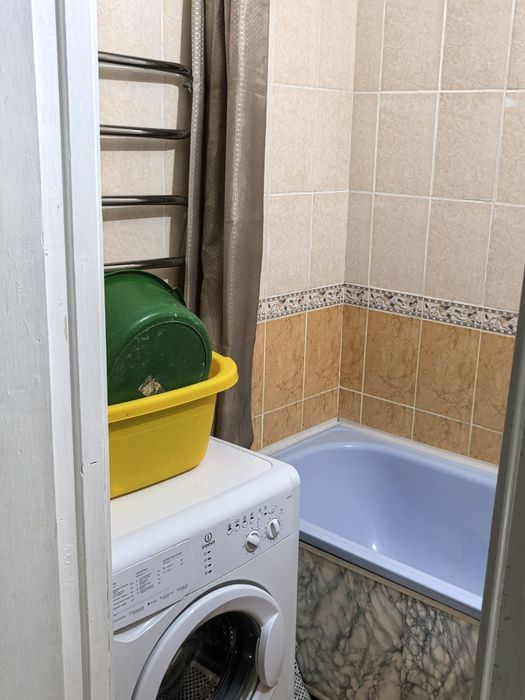 Продам 2 комнатную квартиру