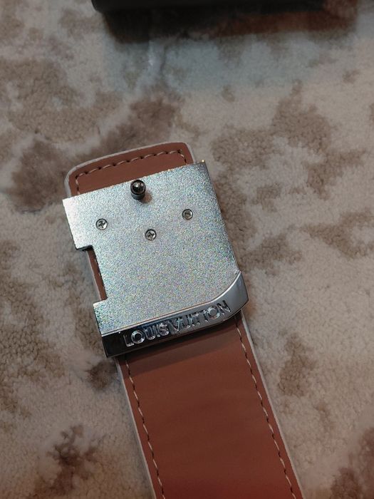 Curea Louis Vuitton