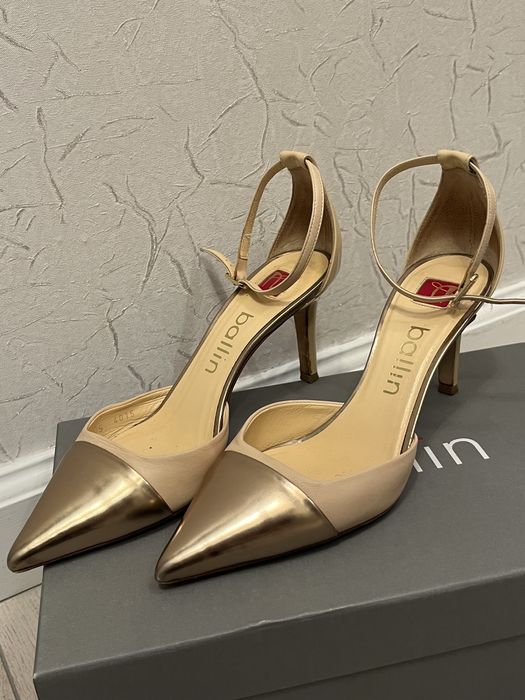 Женская обувь