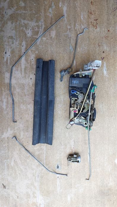 Тойота Карина ЕД запчасти