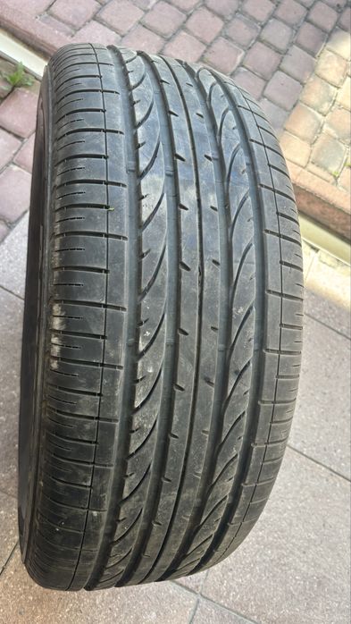 Продам шину на крузак 17 размер