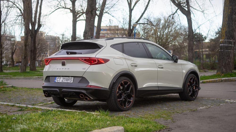 Cupra Formentor VZ5 - Editie Limitata Taiga Grey 156/999