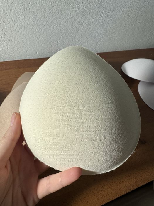 Чашки за бюстие всичко за 5 €