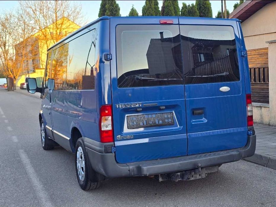 Ford Transit 2.2d 2009 8 locuri