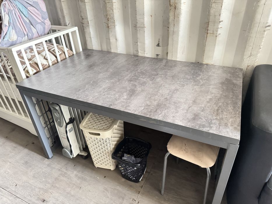 Рабочий стол. Компьютерный стол.