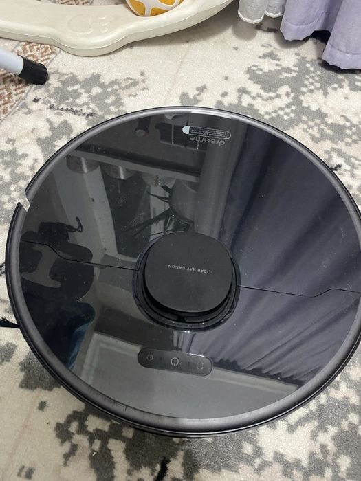 Робот пылесос продам