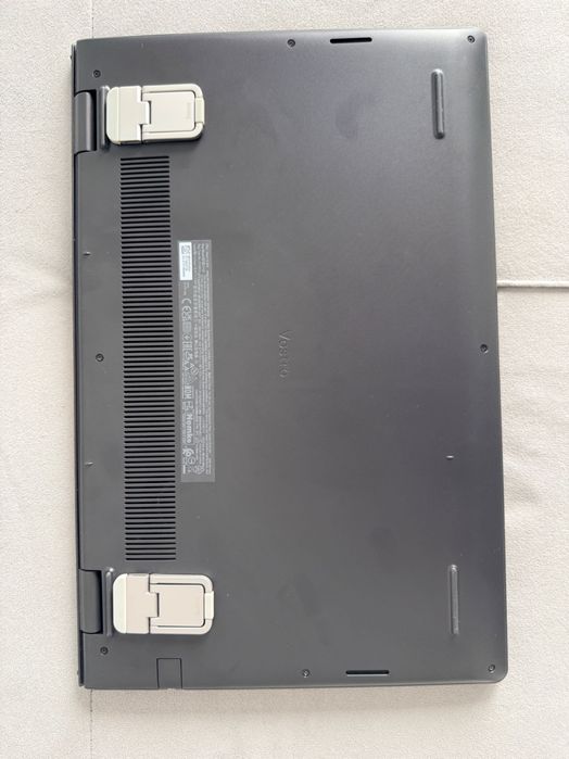 Dell Vostro 3530 nou Intel Core i3-1305U 4.5 GHz 8GB DDR4, 256TB SSD