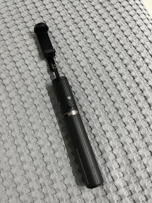 Продам штатив для смартфонов