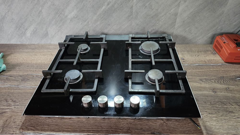 Газ плита  simens