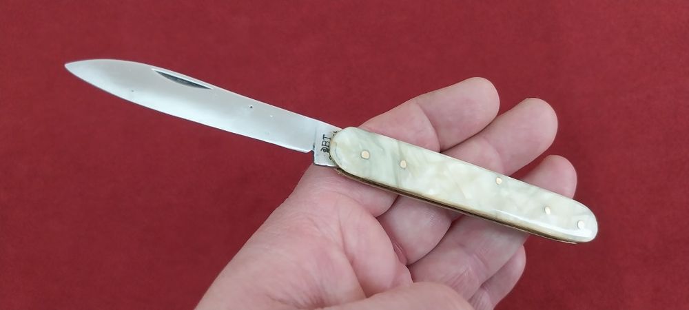 Джобно ножче - "Сърп и Чук"