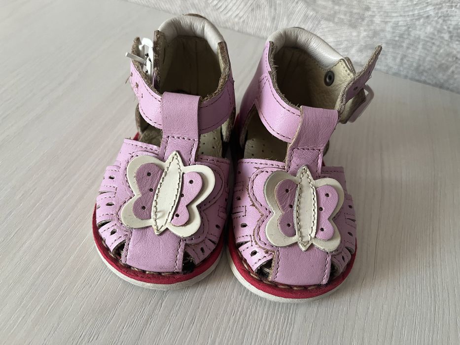 Продам сандали