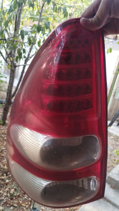 фары на Prado задни