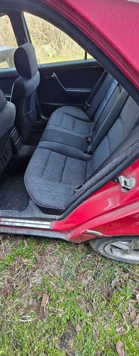 Мерцедес 220 С-1995 г.