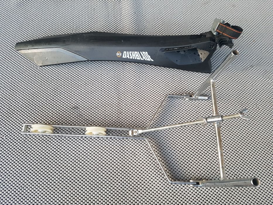 Baston, carje, carji lemn sau telescopice, bete treeking drumetie