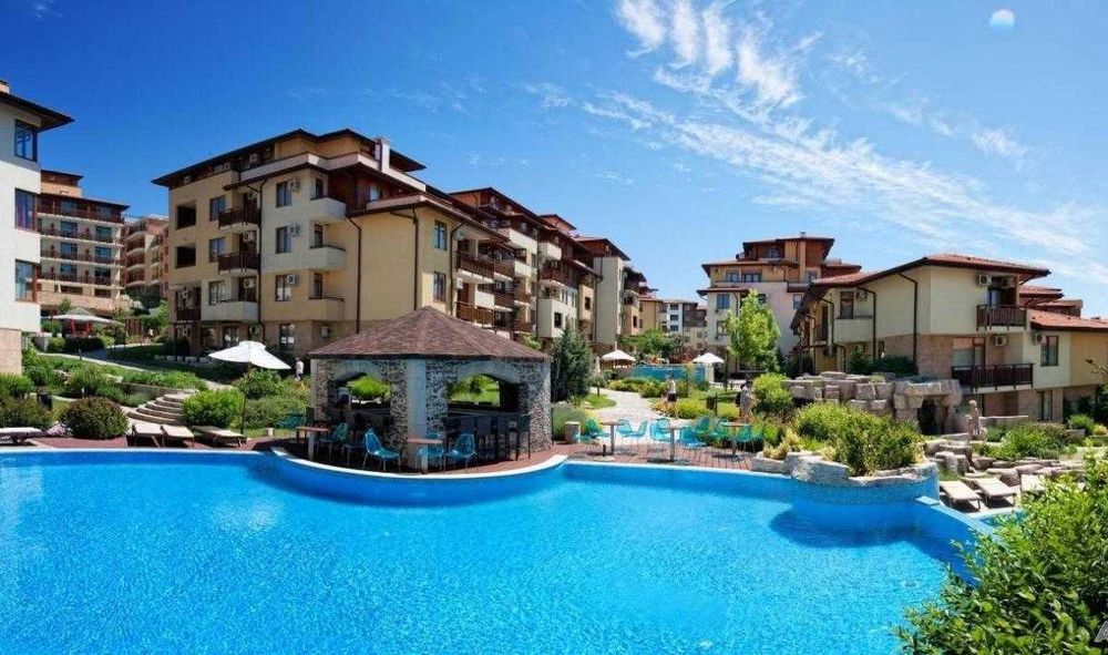 Продава се Двустаен апартамент в Свети Влас - 79 кв.м за 1456 €/кв.м - Снимка #12