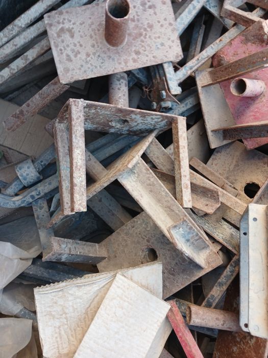 Продается универсальные вилки,трехножки