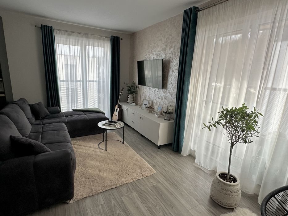 Apartament exclusivist cu panoramă superbă | 3 camere + 2 balcoane | Str. Oașului