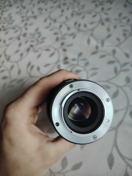 SIRUI 50mm F2.8 1.33x Anamorphic Lens За MFT