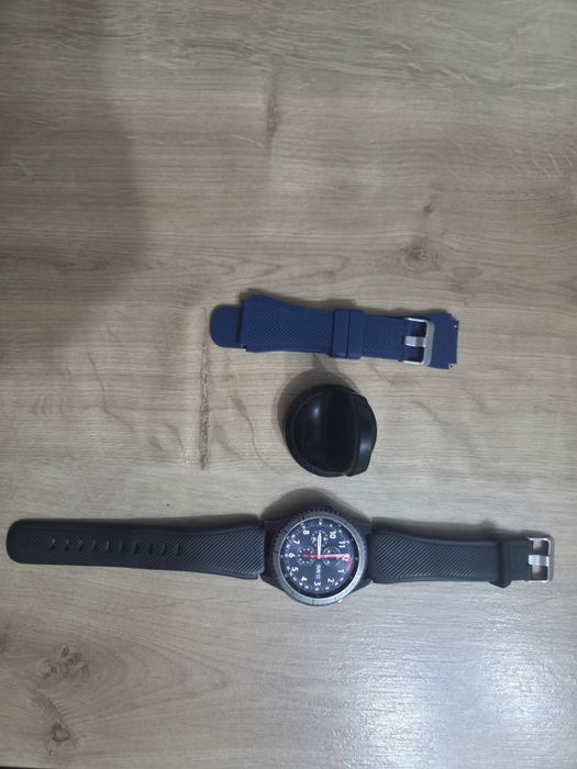 Продам смарт-часы Samsung Gear3 frontier