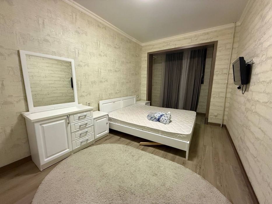 Продается 4 комнатная квартира ремонт Паркентский