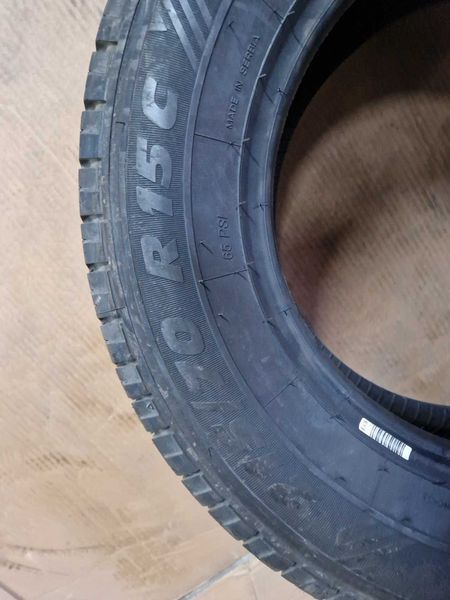 1 Stria R15 C 215/70/ 
нова лятна гума DOT2120