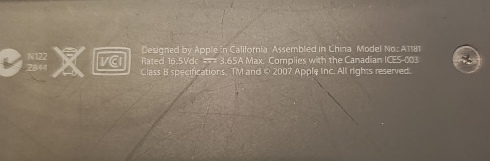 Macbook модел A1181 2007г.