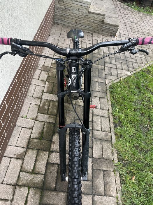 bicicleta downhill commencal fourious 2017